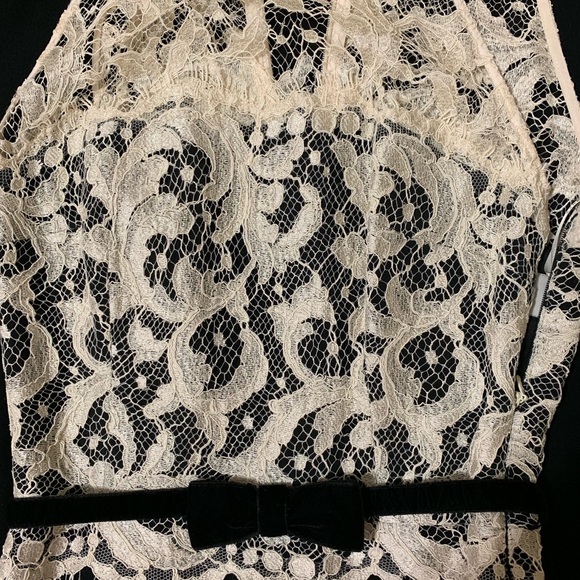 Karen Millen Ivory Lace Black Shift dress S - Picture 8 of 8